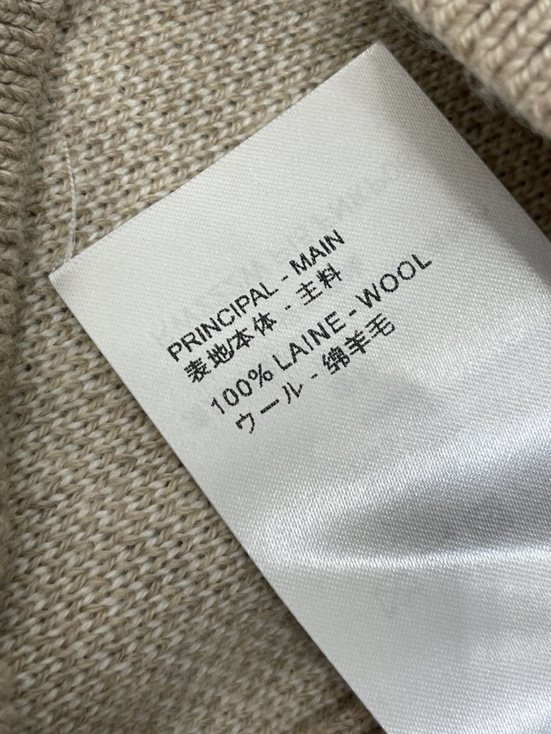 l0vis Vvtt0n sweaters